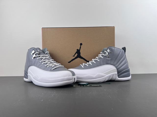 (image for) Air Jordan 12 STEALTH men shoes